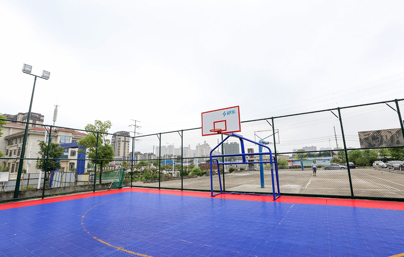 悬浮拼接篮球场地